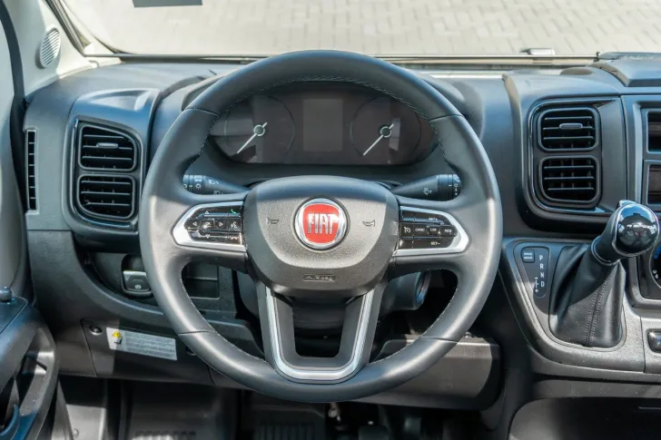 Fahrzeugbild LMC Tourer Lift H 660 G *Automatik*Hubbett #7