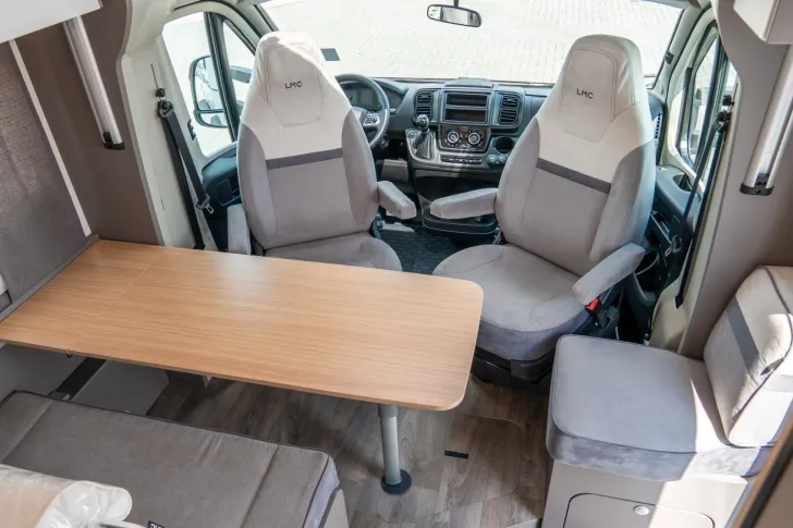 Fahrzeugbild LMC Tourer Lift H 660 G *Automatik*Hubbett #11