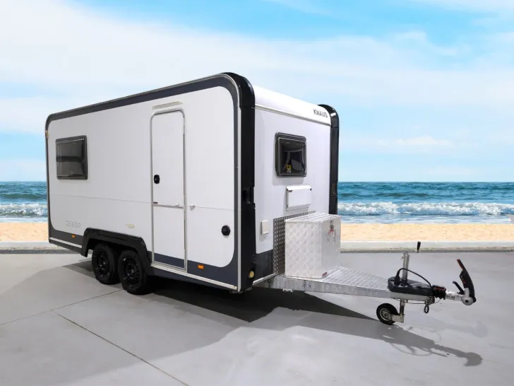 Fahrzeugbild Knaus Deseo Transport/große Heckklappe/Tandemachser #1