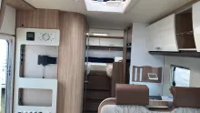 Sicht vorne-hinten Bürstner Limited T 726 G (24) Premium-Ausstattung