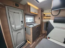 Fahrzeugbild Weinsberg CaraCompact 640 MEG EDITION [PEPPER] #12