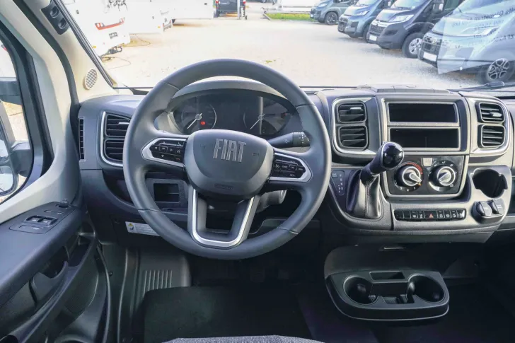 Fahrzeugbild Dethleffs Globetrail 600 DS Fiat PREISVORTEIL: 12673 EURO #10