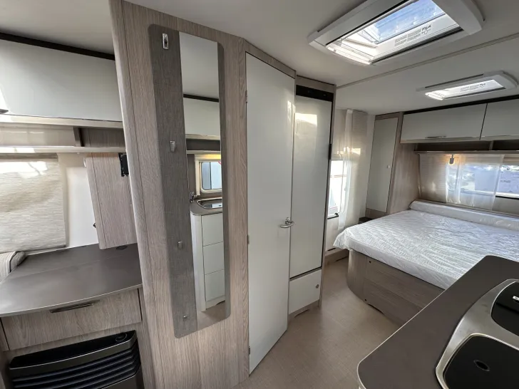 Fahrzeugbild Bürstner Premio Limited 490 TS 1700 kg | Glattblech|App #16