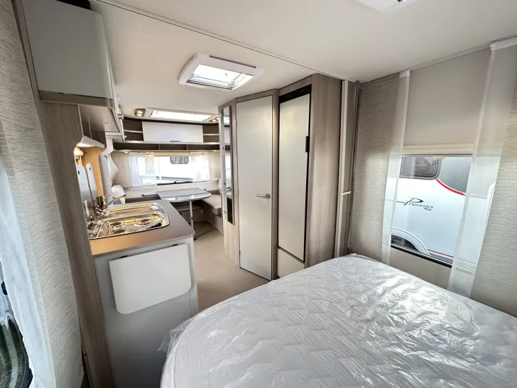 Fahrzeugbild Bürstner Premio Limited 490 TS 1700 kg | Glattblech|App #20