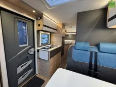 Bild 11 Dethleffs Globebus Go T 45 Markise Einzelbetten