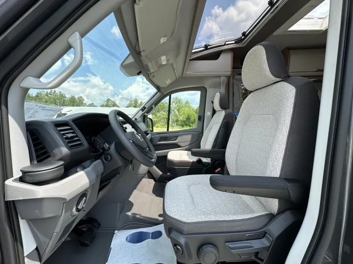 Fahrzeugbild Knaus Van TI VW VANSATION 640 MEG Luftfederung|4000KG #6