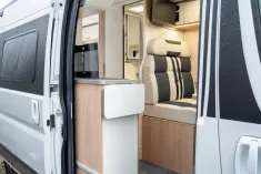 Bild 11 Mooveo Van 60DB Aufstelldach AHK, Markise, Solar, Sat!