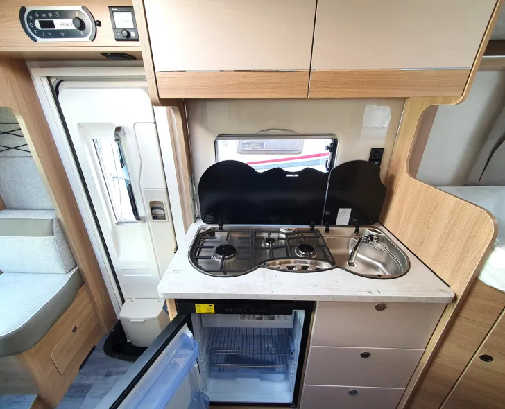 Fahrzeugbild LMC Cruiser V 646 G #16