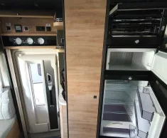 Bild 21 Dethleffs Globetrotter XXL A 9000-2 EB LP 259.458,00 