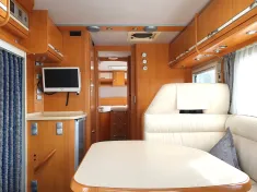 Bild 8 Phoenix Liner 7800 L