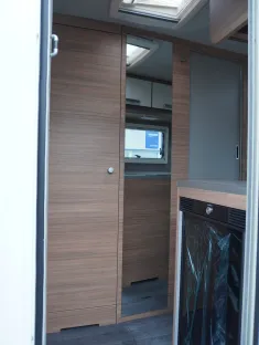 Bild 7 Weinsberg X-Cursion Van EDITION PEPPER 500 LT Mietfahrzeug