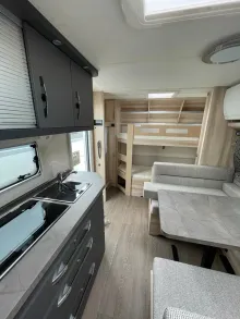 Fahrzeugbild Hobby De Luxe 540 KMFe #4