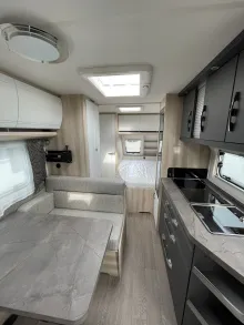 Fahrzeugbild Hobby De Luxe 540 KMFe #11