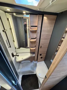 Bild 18 Knaus L!VE TI 650 MEG Platinum Selection Dachklima, AHK, Rahmenfenster