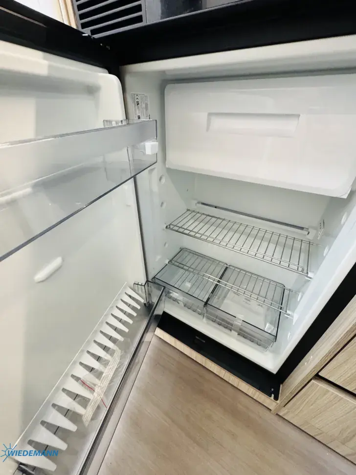 Kühlschrank Adria Compact SL *ACC * HB el. * LED * ZV*