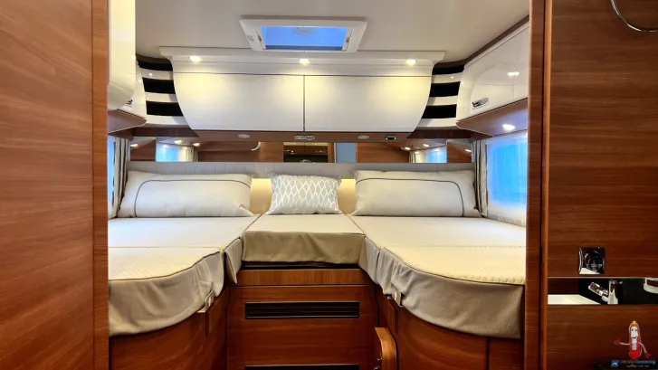 Fahrzeugbild Carthago chic c-line xl I I 5.9 LE Mercedes (228) #38