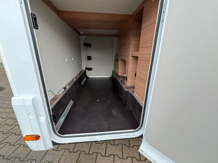 Fahrzeugbild Weinsberg CaraCompact 640 MEG EDITION [PEPPER] #8