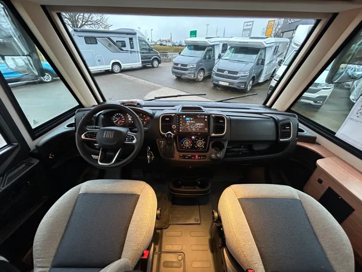 Fahrzeugbild Weinsberg CaraCore 650 MEG #41