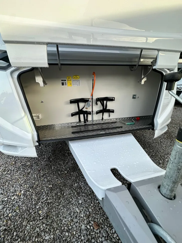 Fahrzeugbild Knaus Azur 500 FU #5