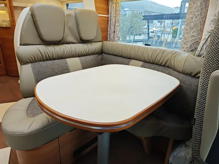 Fahrzeugbild Carthago chic c-line T 4.9 LE Sie Sparen 14.760,- #13