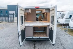 Bild 6 LMC Innovan 600 *Mj.25*Querbett*FIAT*