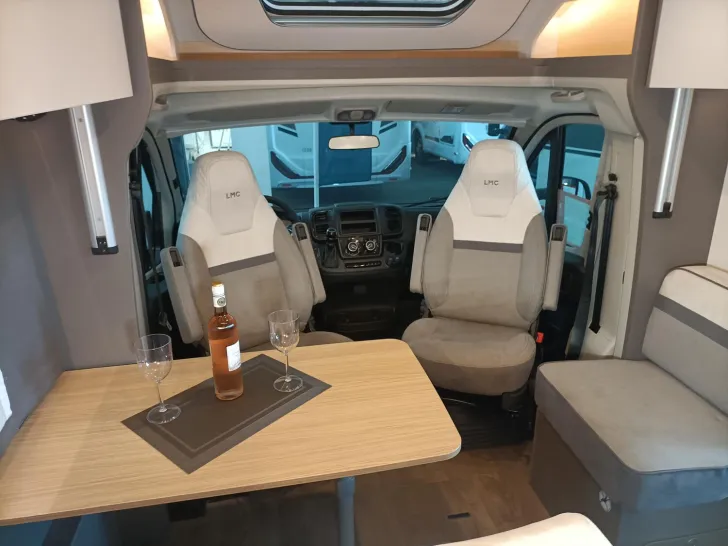 Fahrzeugbild LMC Tourer Lift H 730 G AHK, RF, SAT, Dachklima #4