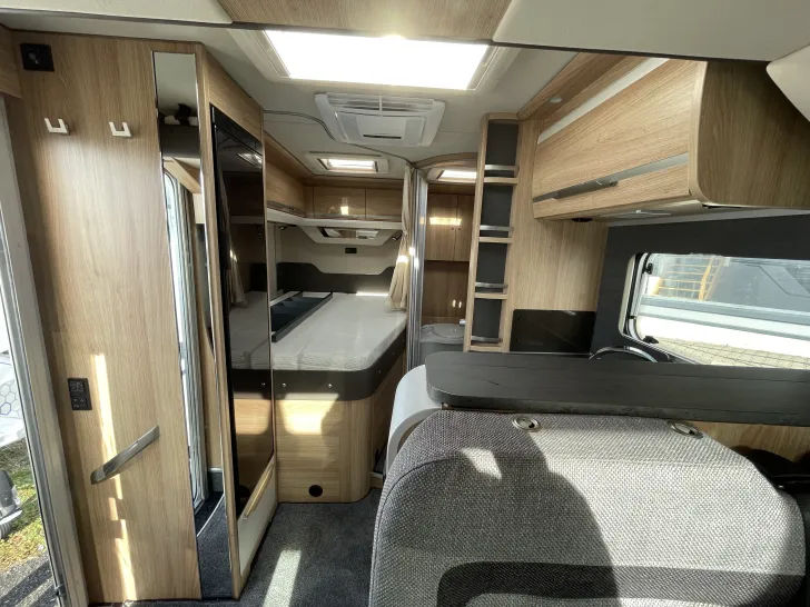 Fahrzeugbild Knaus Sky TI 650 MF #9