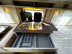 Bild 14 Bürstner Premio 395 TS AUFLASTUNG|PAKETE