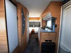 Bild 7 Dethleffs Camper 460 EL Verfüg./Sparen Sie 2.900,- €