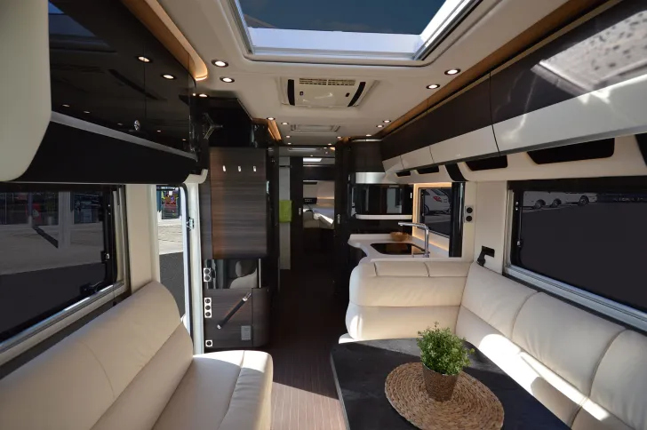 Fahrzeugbild Concorde Charisma 910 LSI #31