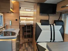Bild 19 Weinsberg CaraCompact Suite MB EDITION PEPPER 640 MEG