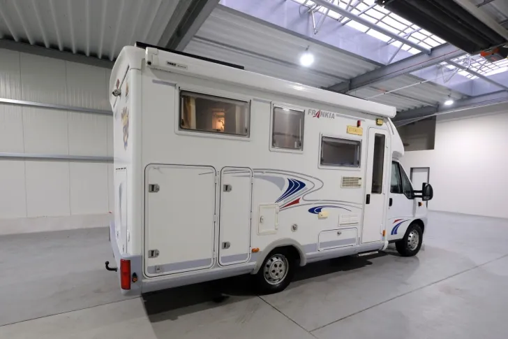 Fahrzeugbild Frankia T 650 BD/Festbett/Garage/Solar/Markise #4