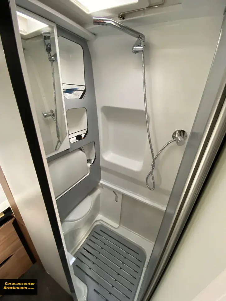 Fahrzeugbild Pilote Van V600G Offroad-Style spare 15000€ #12