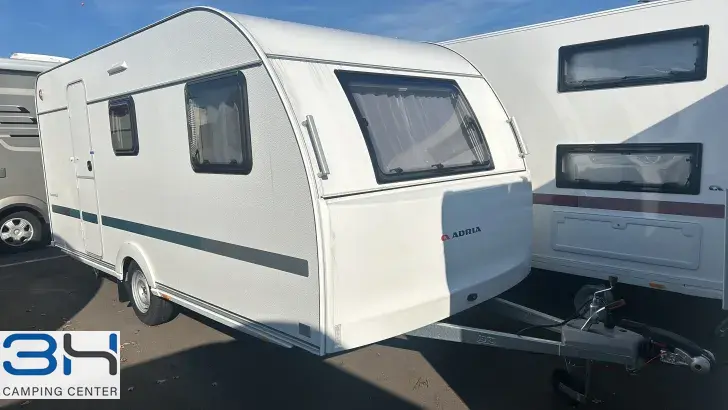 Schräg Vorne Adria Aviva 492 LU