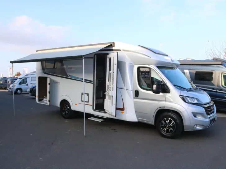 Fahrzeugbild Bürstner Lyseo TD 728 G Hubbett+Markise+Kamera #7