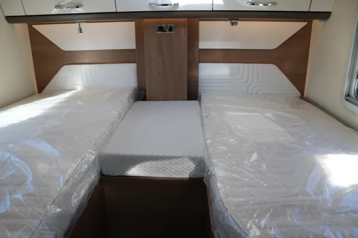 Fahrzeugbild Bürstner Lyseo TD 690 G Harmony+Hubbett+Sunroof+Kamera #12