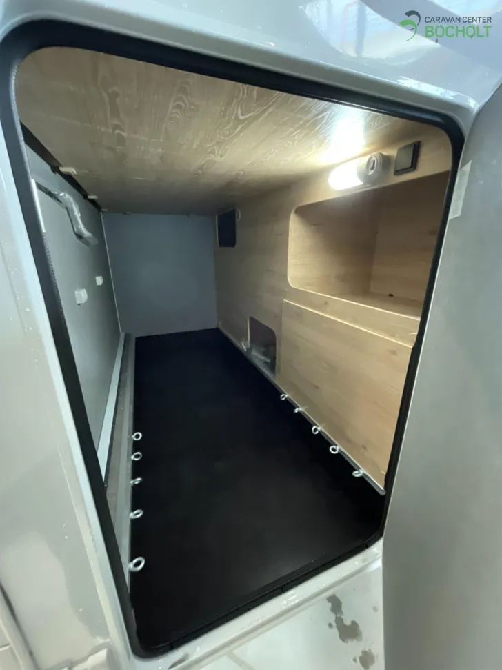 Fahrzeugbild Dethleffs Just camp T 6812 EB Tageszulassung / Hubbett #6