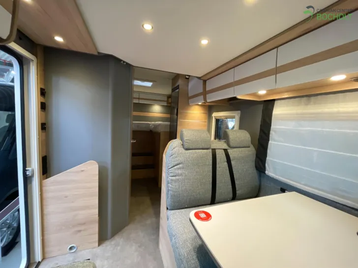 Fahrzeugbild Dethleffs Just camp T 6812 EB Tageszulassung / Hubbett #10