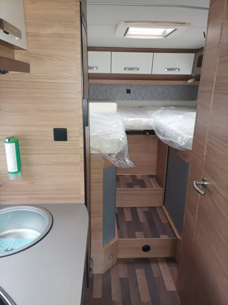 Fahrzeugbild Weinsberg CaraCompact EDITION PEPPER Suite 640 MEG Mercedes Automatik #11