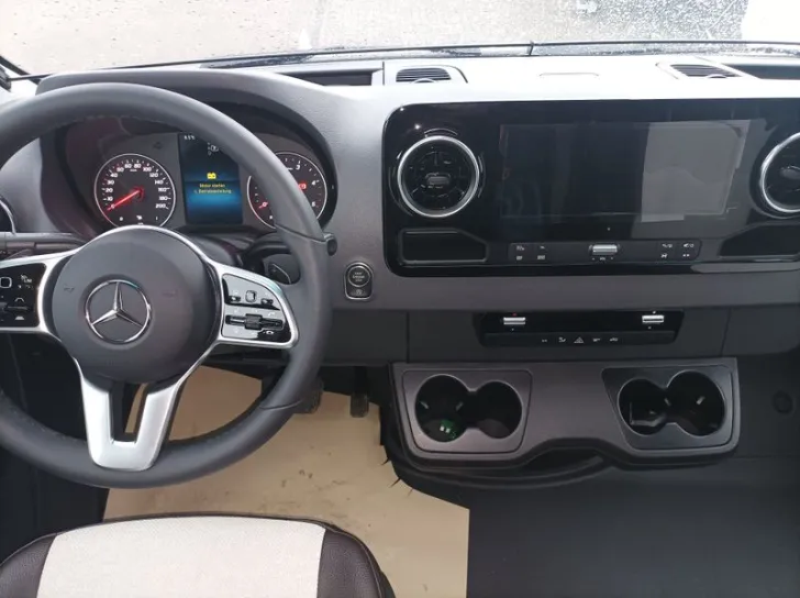 Fahrzeugbild Weinsberg CaraCompact EDITION PEPPER Suite 640 MEG Mercedes Automatik #9