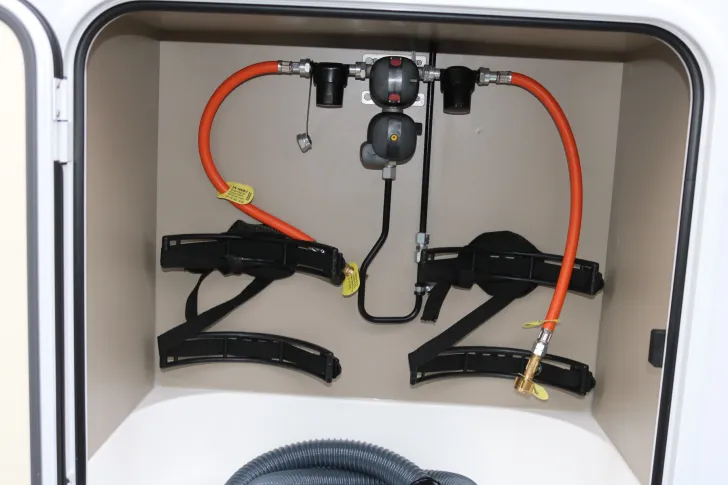 Fahrzeugbild Eura Mobil Profila T PT 726 QF Mondial + Atomatik #8