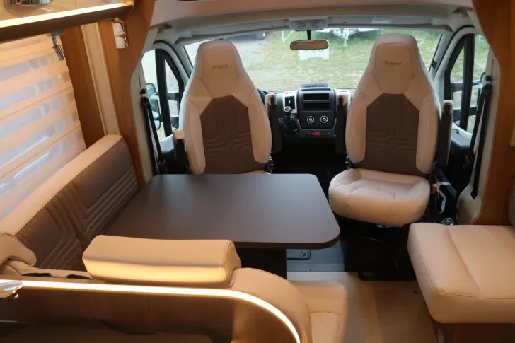 Fahrzeugbild Bürstner Lyseo TD 690 G Harmony+Hubbett+Sunroof+Kamera #10