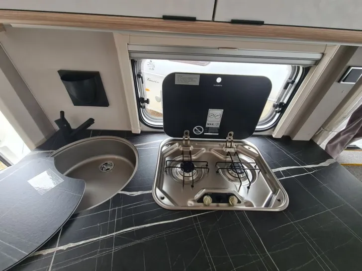 Fahrzeugbild Hymer Eriba Eriba Touring 560 Nugget Gold|Tageszul.|Komfort #10