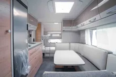 Bild 16 Dethleffs Nomad 560 FMK **PREISVORTEIL: 8.773 EURO**
