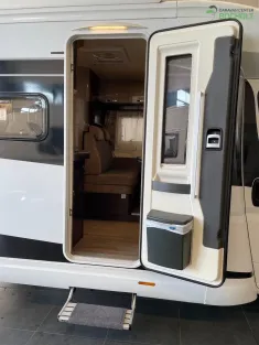 Bild 8 Hobby Optima De Luxe Premium T 65 GE Hubstützenanlage / Zusatzluftfederung