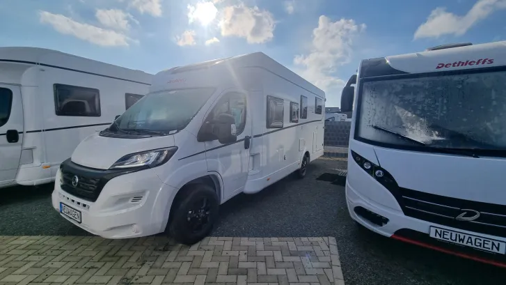 Fahrzeugbild Dethleffs Just Camp T 7052 EBL Sat/TV/Markise/Kamera #3