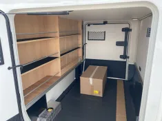 Bild 20 Hymer B-MC I 600 Whiteline (Autom.RFK.Hubstützen hint)