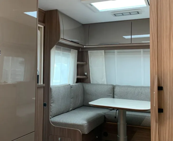 Fahrzeugbild Fendt Tendenza 465 SFB Modell 2025 / 1800 kg #3