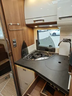 Bild 13 Carthago c-compactline I 144 QB