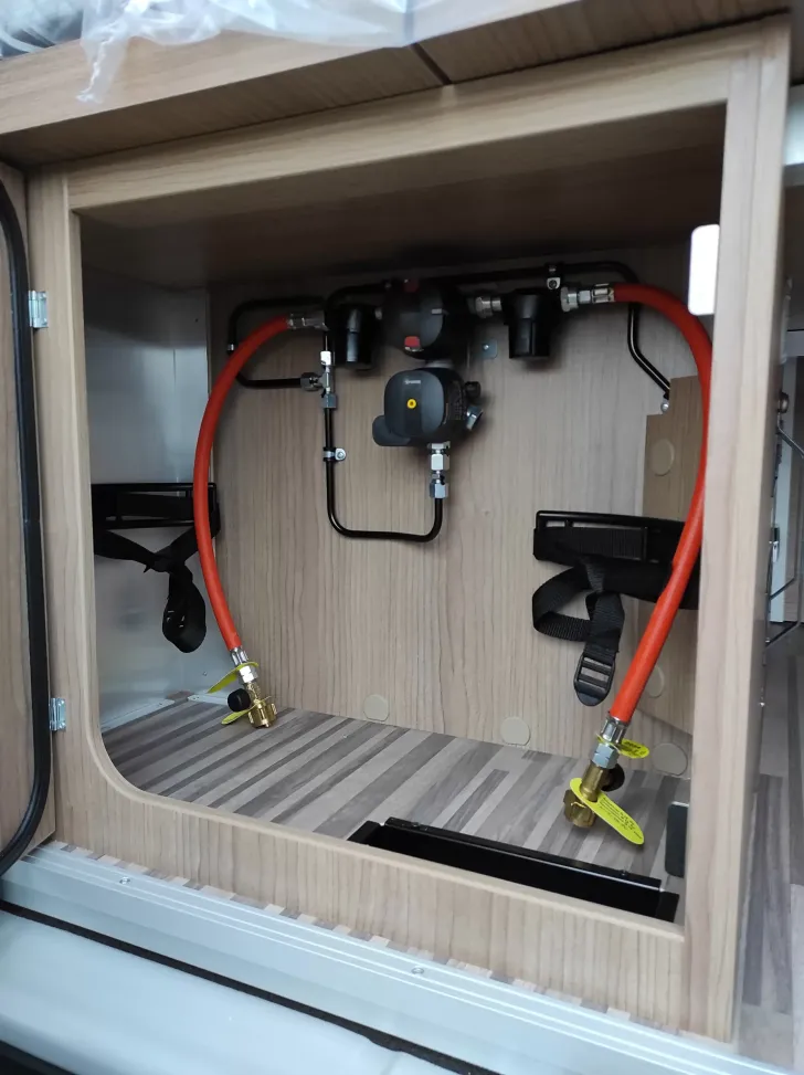 Fahrzeugbild Malibu Van Compact 540 DB #21